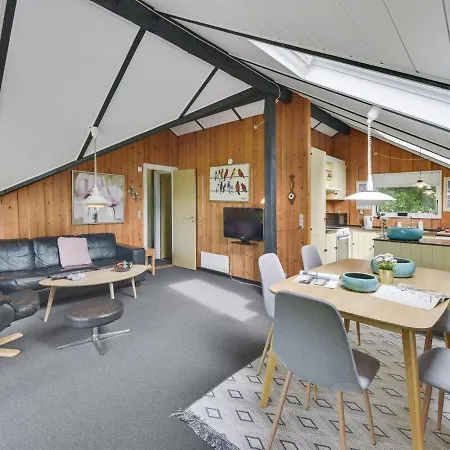 Leonard - 28km From The Sea In Western Jutland By Interhome Feriehus Toftlund