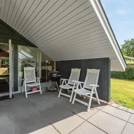 Vakantiehuis Leonard - 28km From The Sea By Interhome *